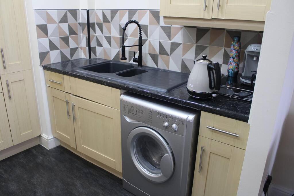 Urban Oasis: North London Apartment