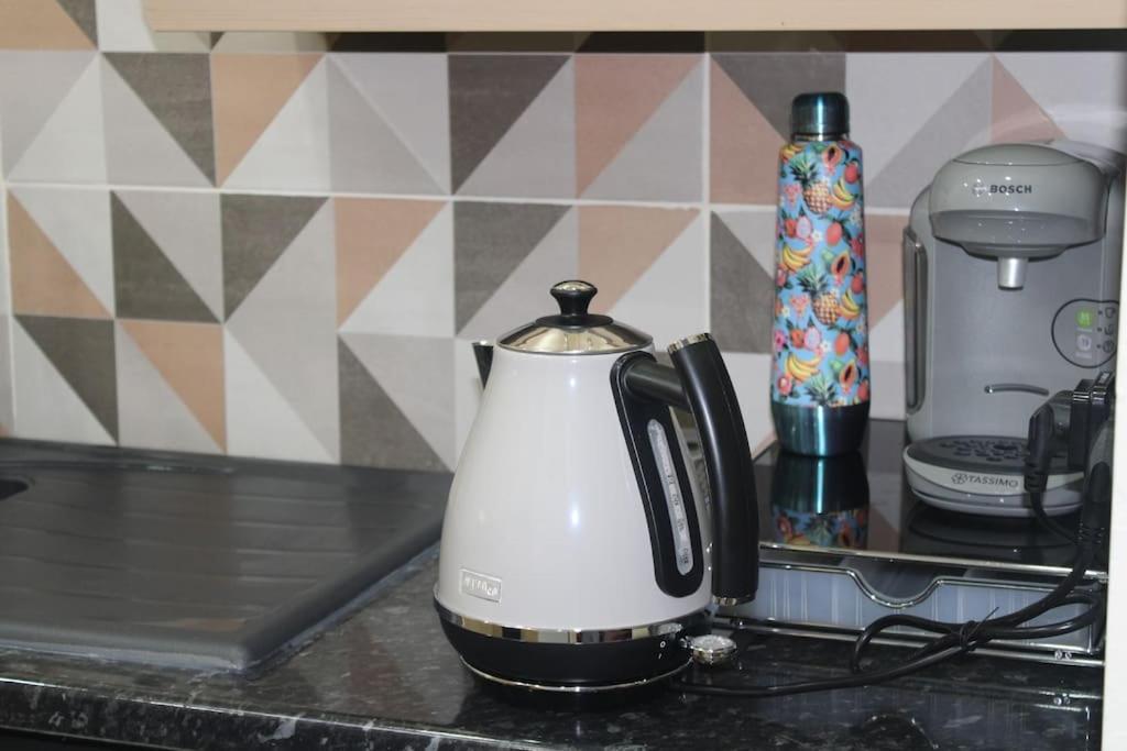 Urban Oasis: North London Apartamento